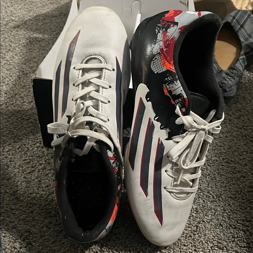 Adidas Men's White and Black Athletic Shoes with Red Accents